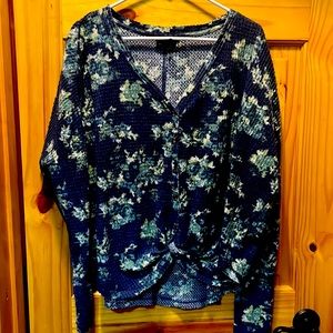Loose fit floral top